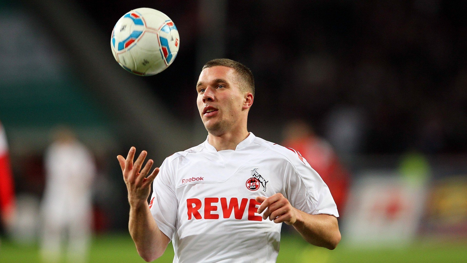 年度焦点之战之夜，布克刷新纪录，书写传奇新篇章