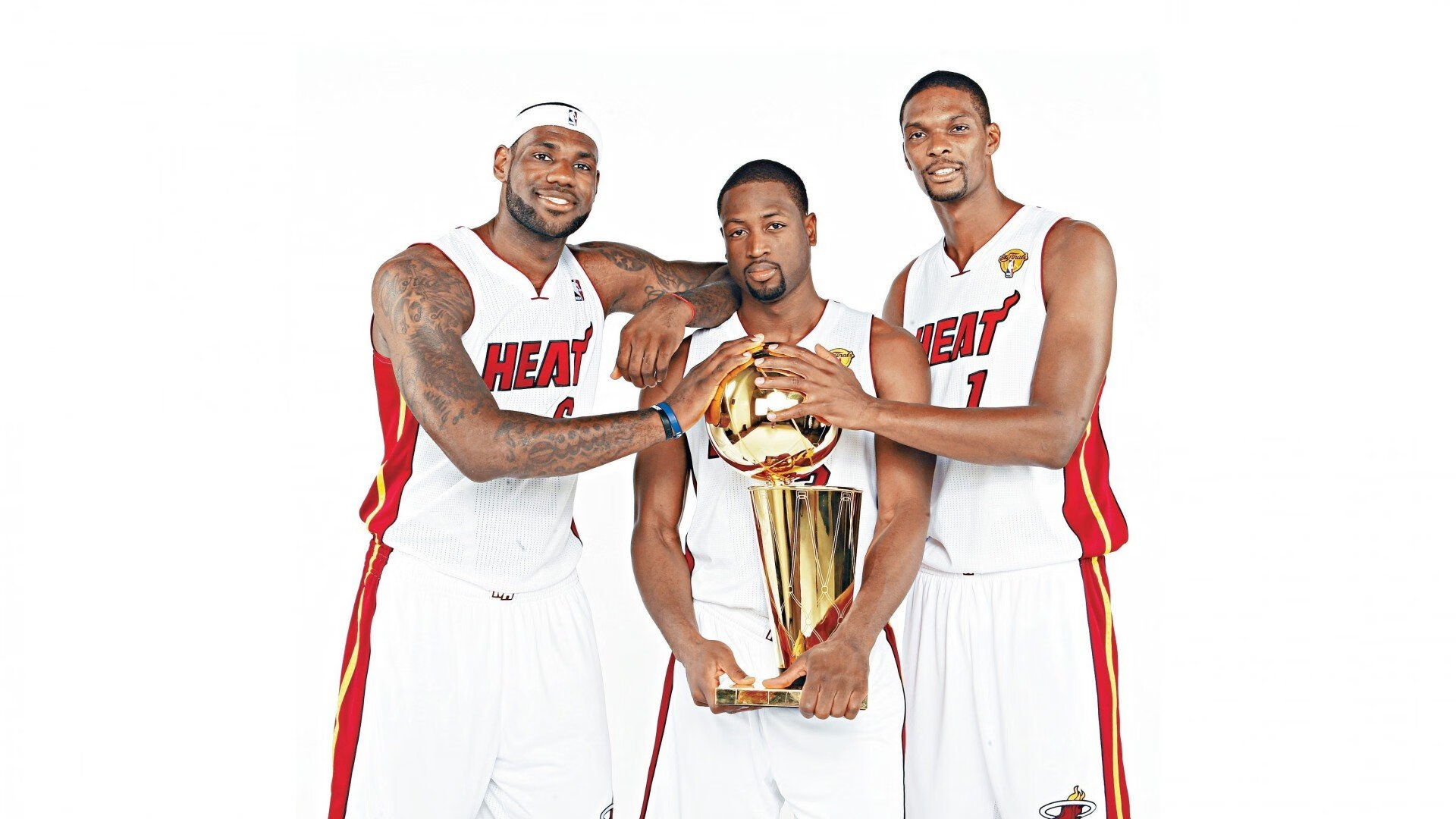 开云官网-武切维奇连斩掘金防线，热火连续得分波锁定胜局